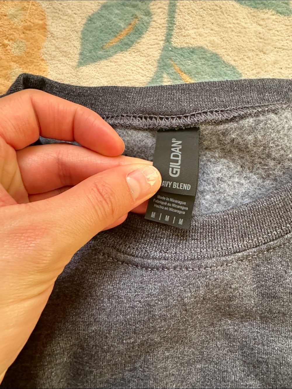 Gildan Charcoal Gray Crewneck with White & Yellow Buffalo Wild Wings Logo - Picture 2 of 4